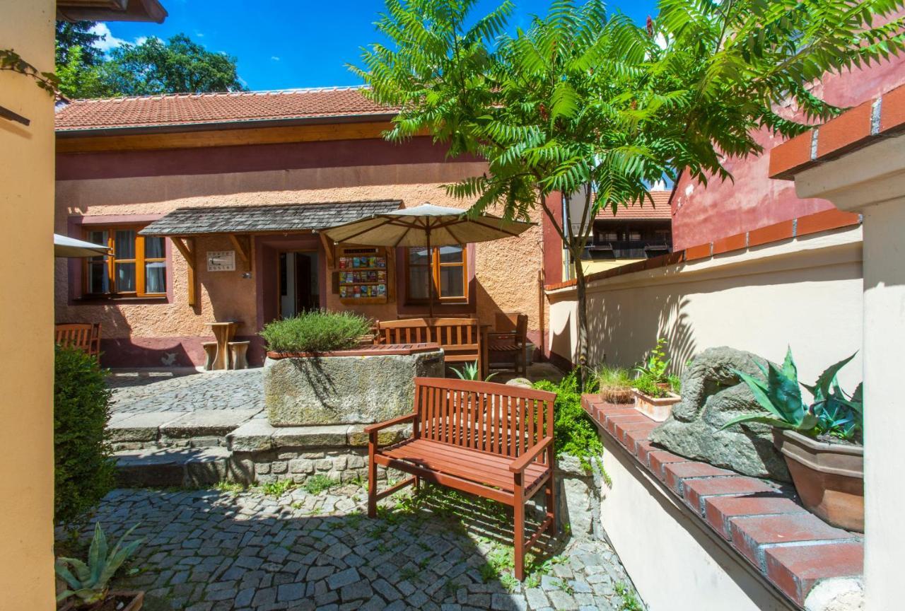 Hostel Postel Чеський Крумлов Екстер'єр фото