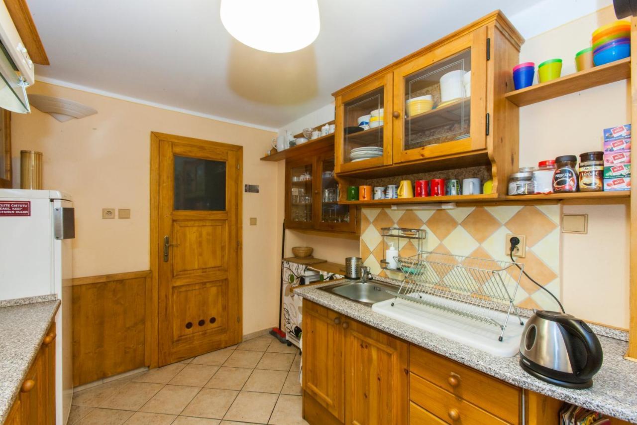 Hostel Postel Чеський Крумлов Екстер'єр фото