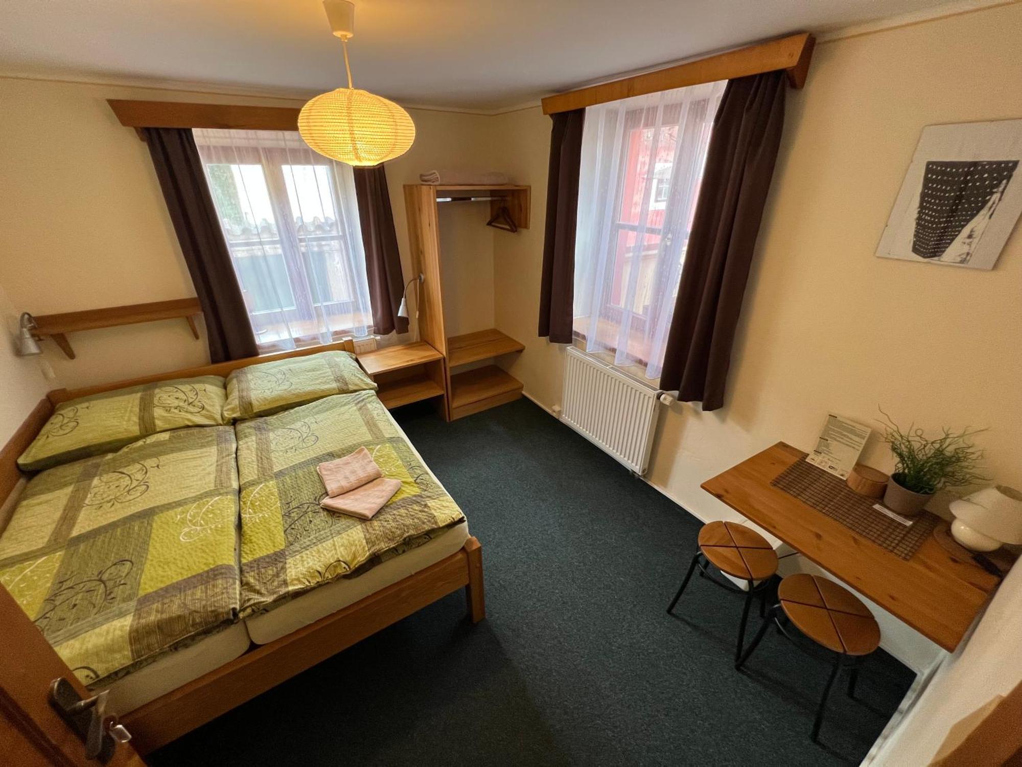 Hostel Postel Чеський Крумлов Екстер'єр фото