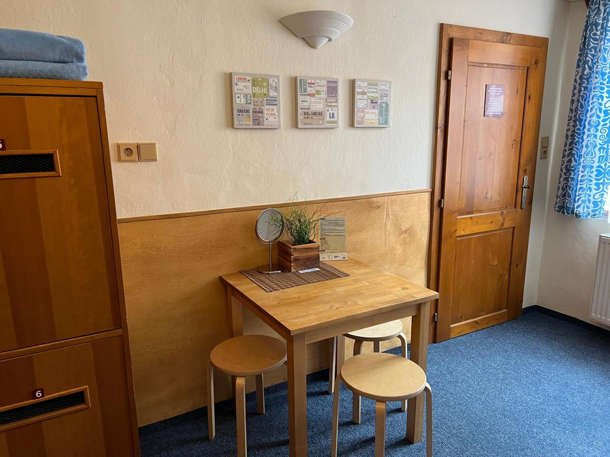 Hostel Postel Чеський Крумлов Екстер'єр фото