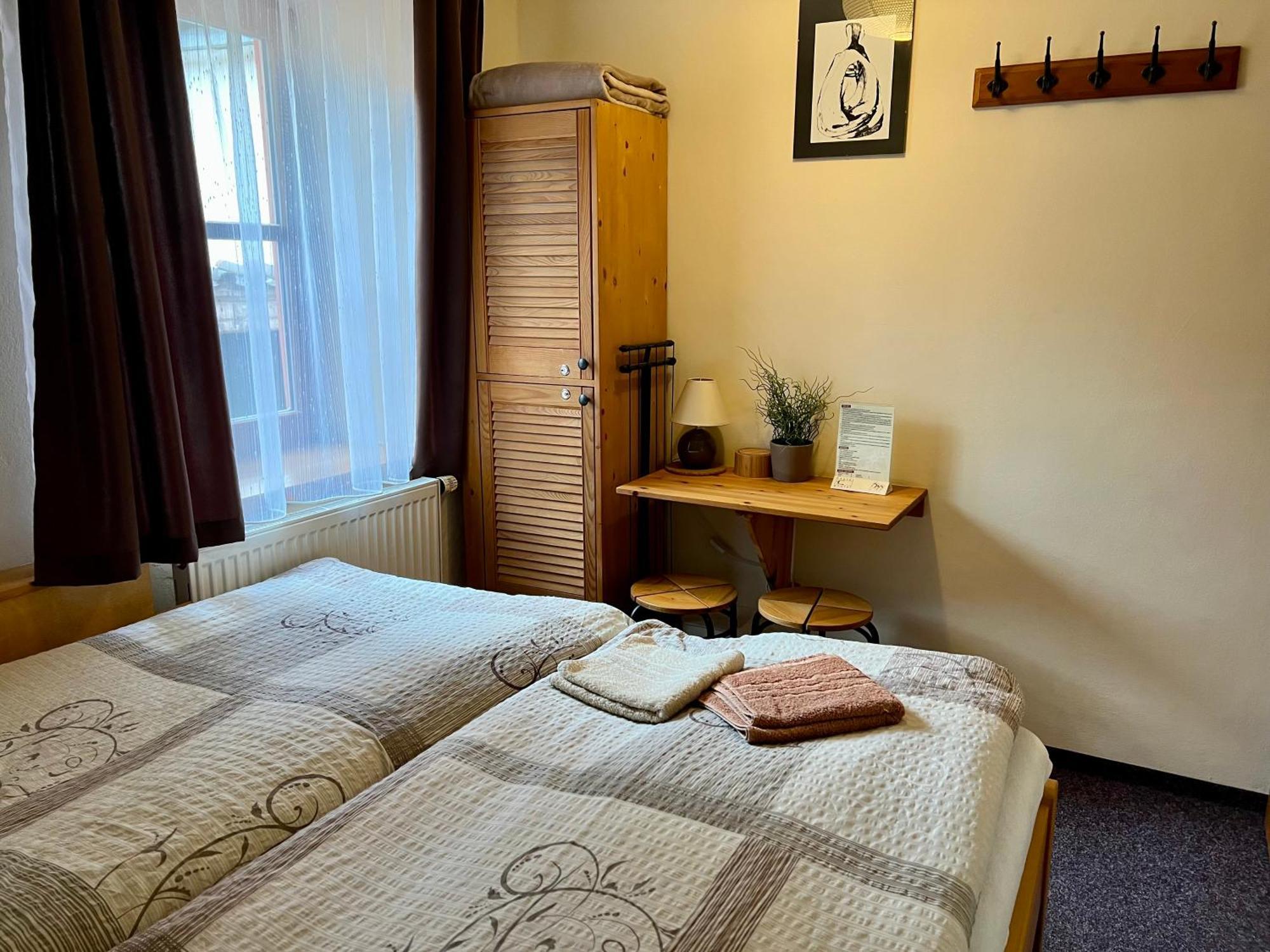 Hostel Postel Чеський Крумлов Екстер'єр фото