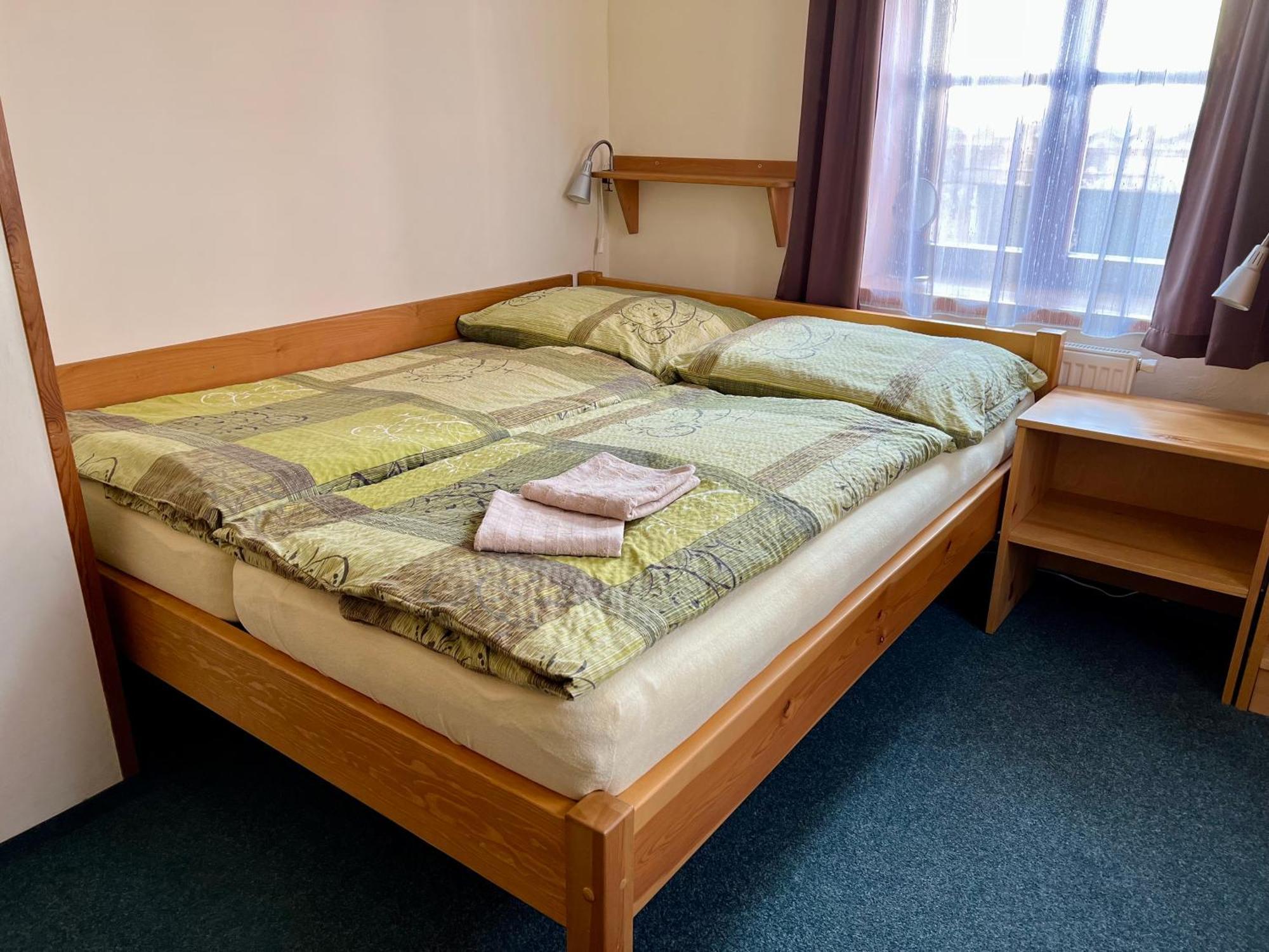 Hostel Postel Чеський Крумлов Екстер'єр фото