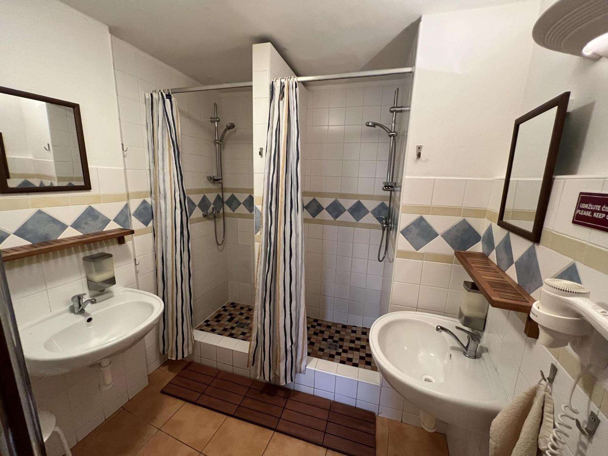 Hostel Postel Чеський Крумлов Екстер'єр фото